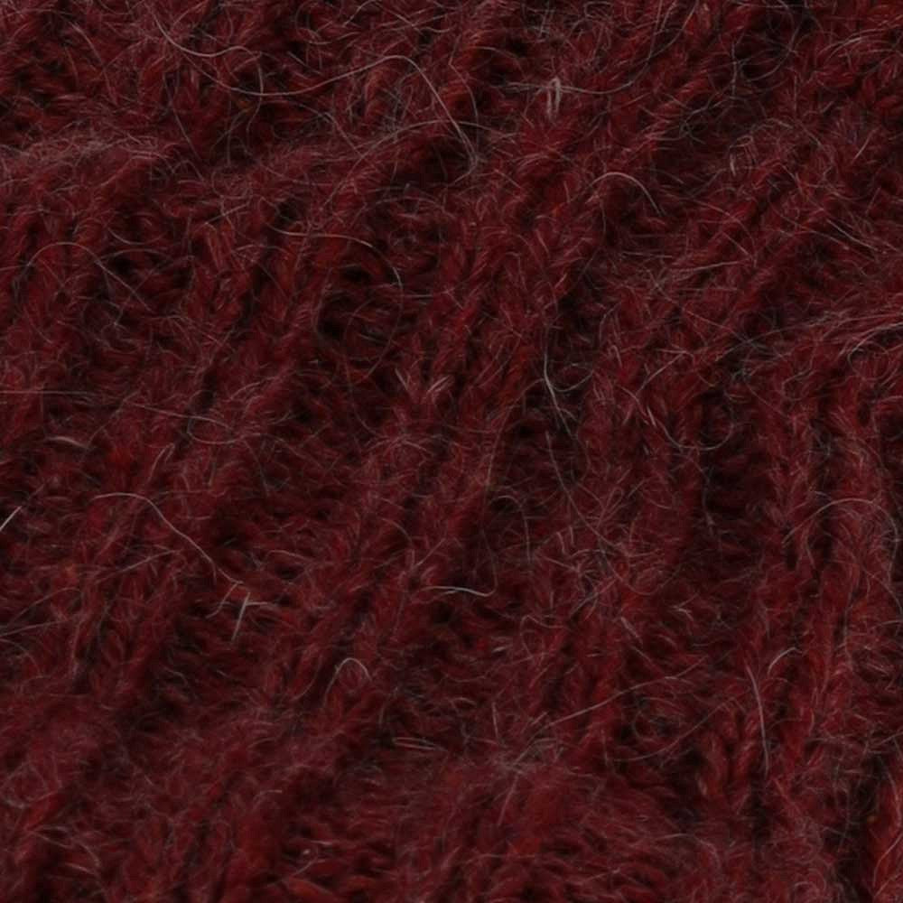detailfoto van bordo rode beenwarmers van alpacawol van Apollo, Heerlijk zachte en warme beenwarmers