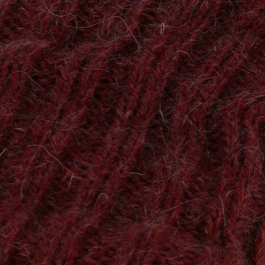 detailfoto van bordo rode beenwarmers van alpacawol van Apollo, Heerlijk zachte en warme beenwarmers