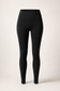 Sportlegging voor yoga en pilates van het merk Basset, zwarte sportlegging die niet doorschijnt