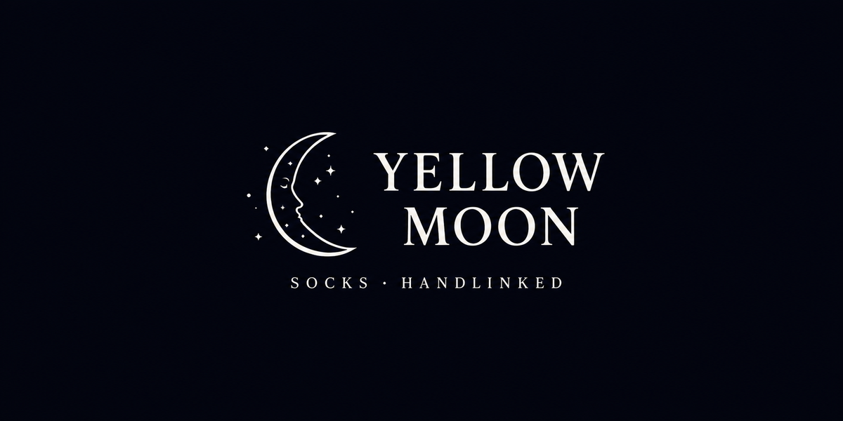 Yellow moon merk logo