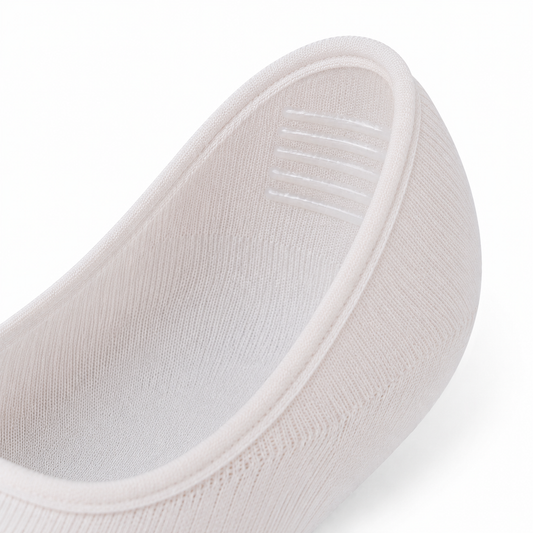 Witte onzichtbare sneakersokken van Teckel, met silicone hiel van katoen